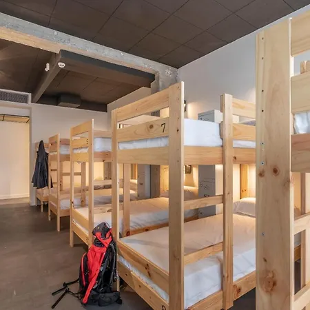 Ekoos Hostel, Eko 旅馆