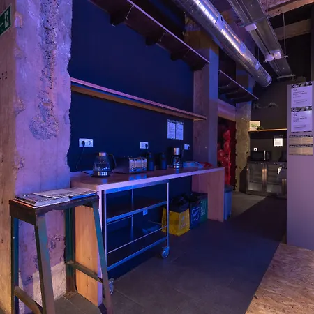 旅馆 Ekoos Hostel, Eko *