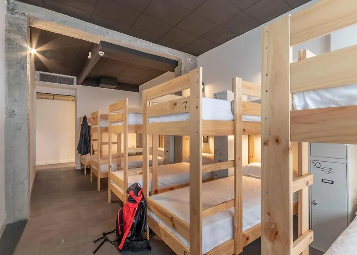 Ekoos Hostel, Eko Ostello