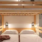 Ekoos Hostel, Eko *