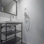 Ekoos Hostel, Eko *