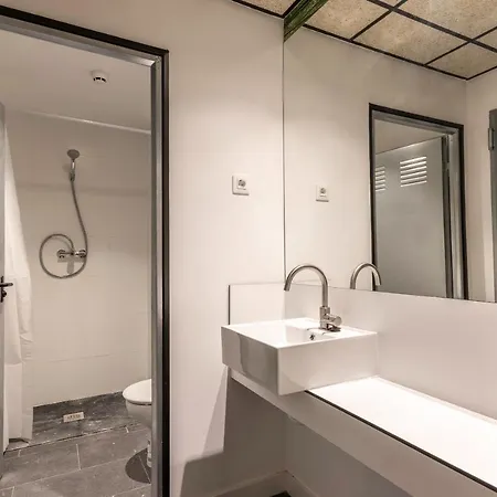 Ekoos Hostel, Eko * Bilbao