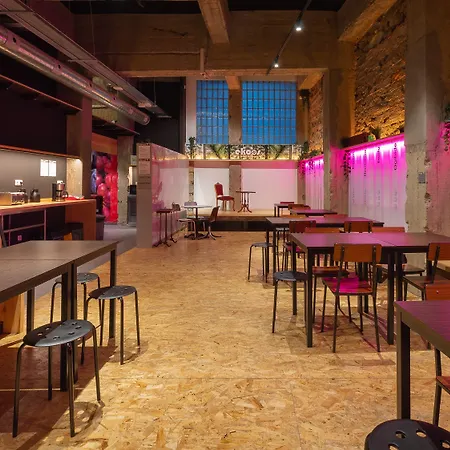 Hostel Ekoos Hostel, Eko