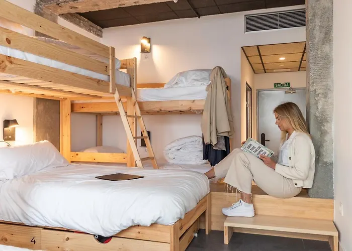 Ekoos Hostel, Eko ホステル *