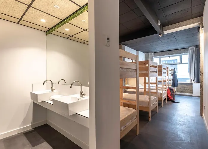 Ekoos Hostel, Eko ホステル