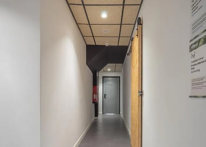 Ekoos Hostel, Eko ホステル *