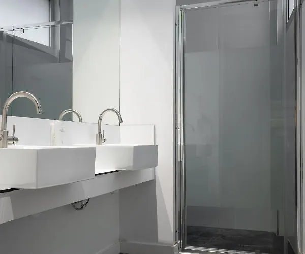 Ekoos Hostel, Eko Hostel