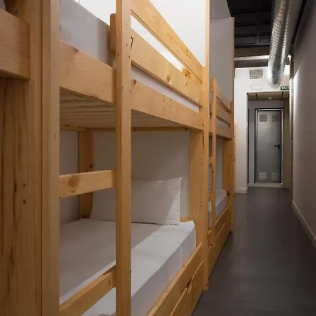 Ekoos Hostel, Eko * Bilbao
